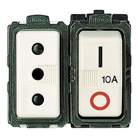 Magic - Presa Sicura Magnetoter 2P+T 10A ( BTICINO cod. 5114 )